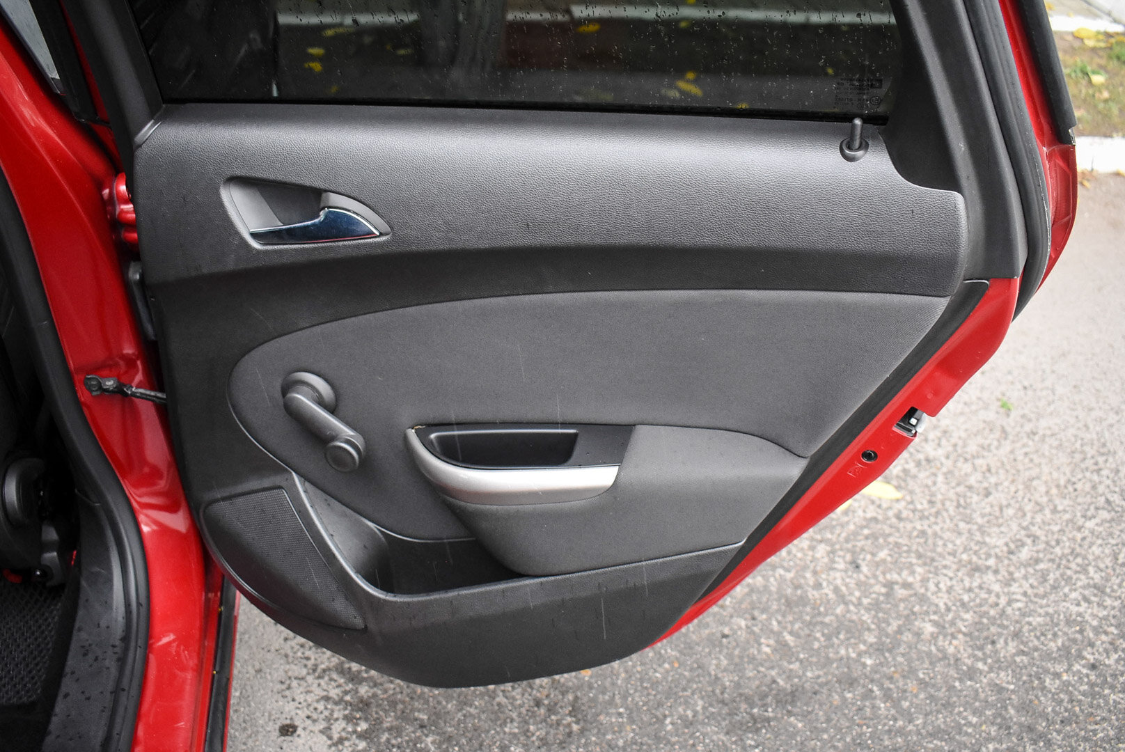 Opel Astra, J 1.6 AT (115 л.с.) 2010