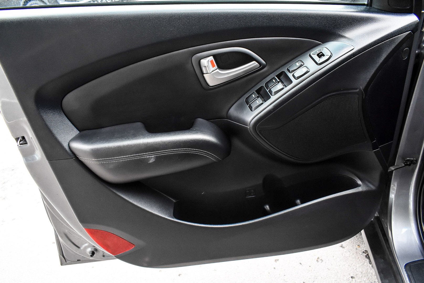 Hyundai ix35, I 2.0 AT (150 л.с.) 2012
