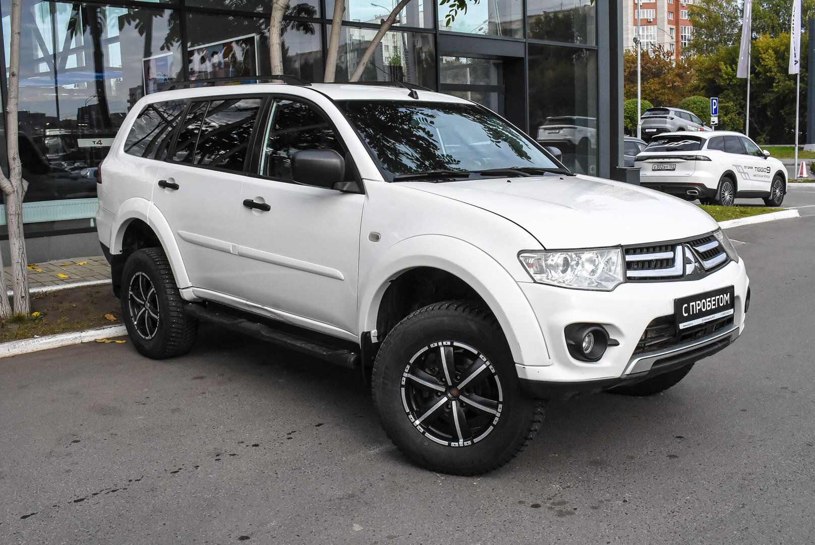 Mitsubishi Pajero Sport, II Рестайлинг 2.5d MT (178 л.с.) 4WD 2015
