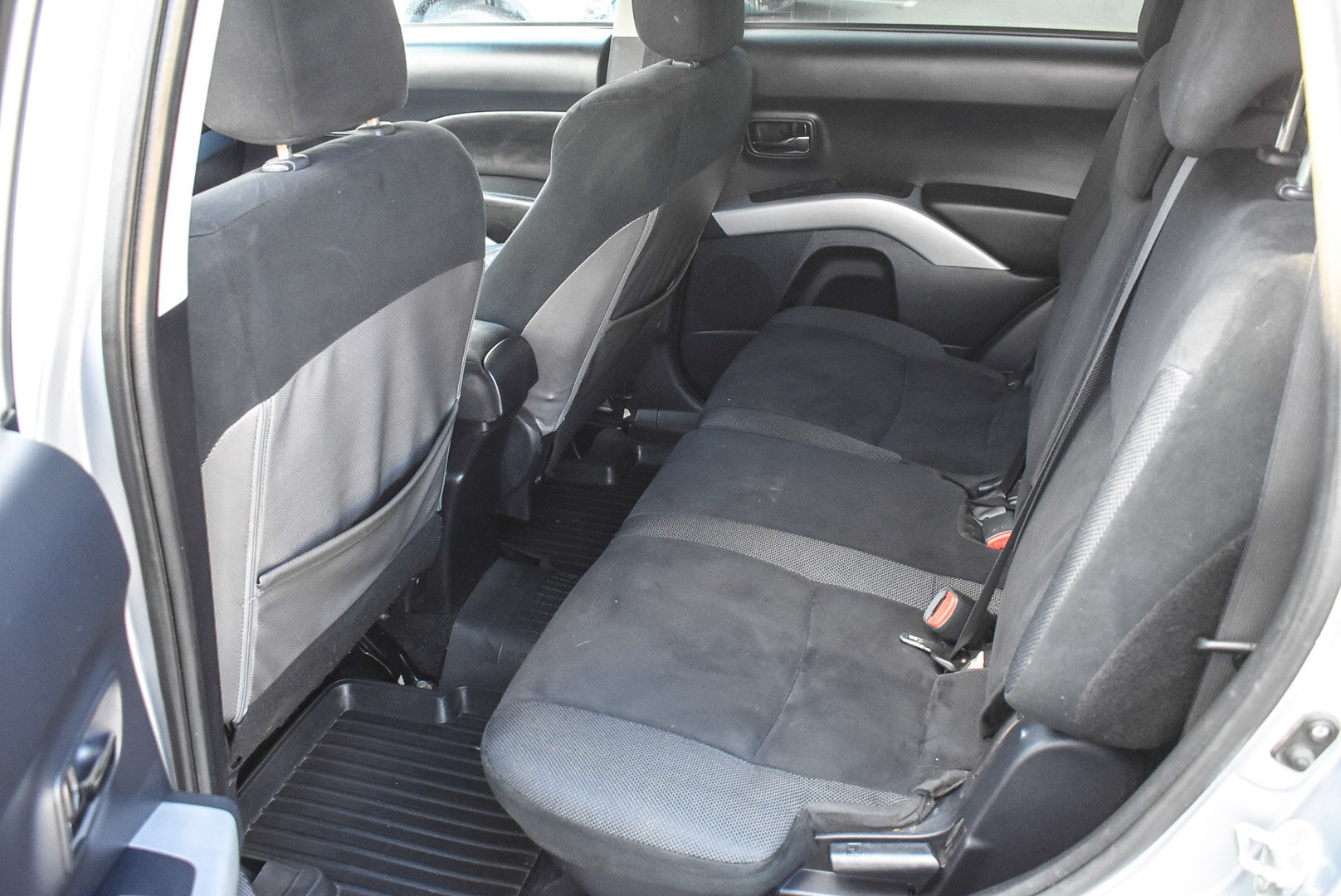 Mitsubishi Outlander, II 3.0 AT (220 л.с.) 4WD 2008