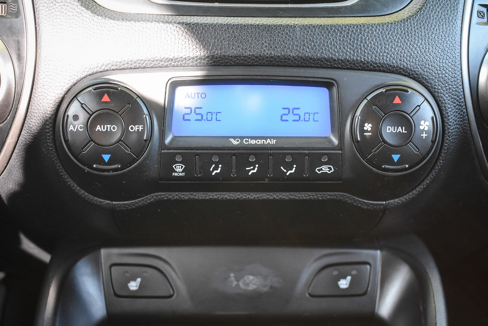 Hyundai ix35, I 2.0 AT (150 л.с.) 4WD 2010