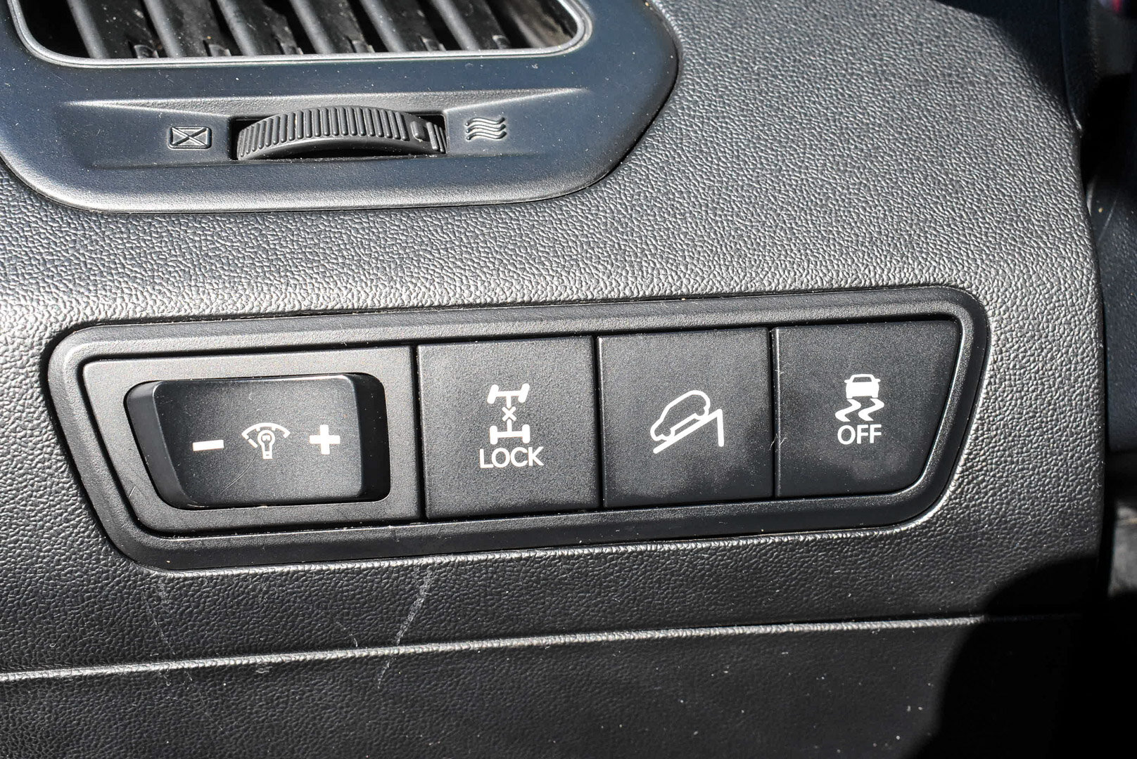 Hyundai ix35, I 2.0 AT (150 л.с.) 4WD 2010