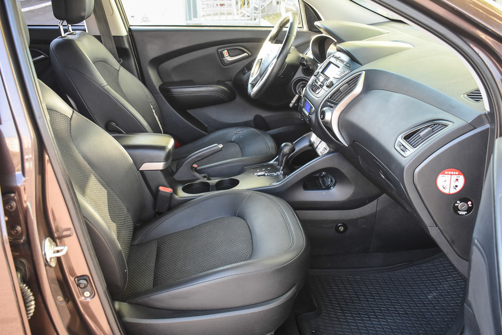 Hyundai ix35, I 2.0 AT (150 л.с.) 4WD 2010