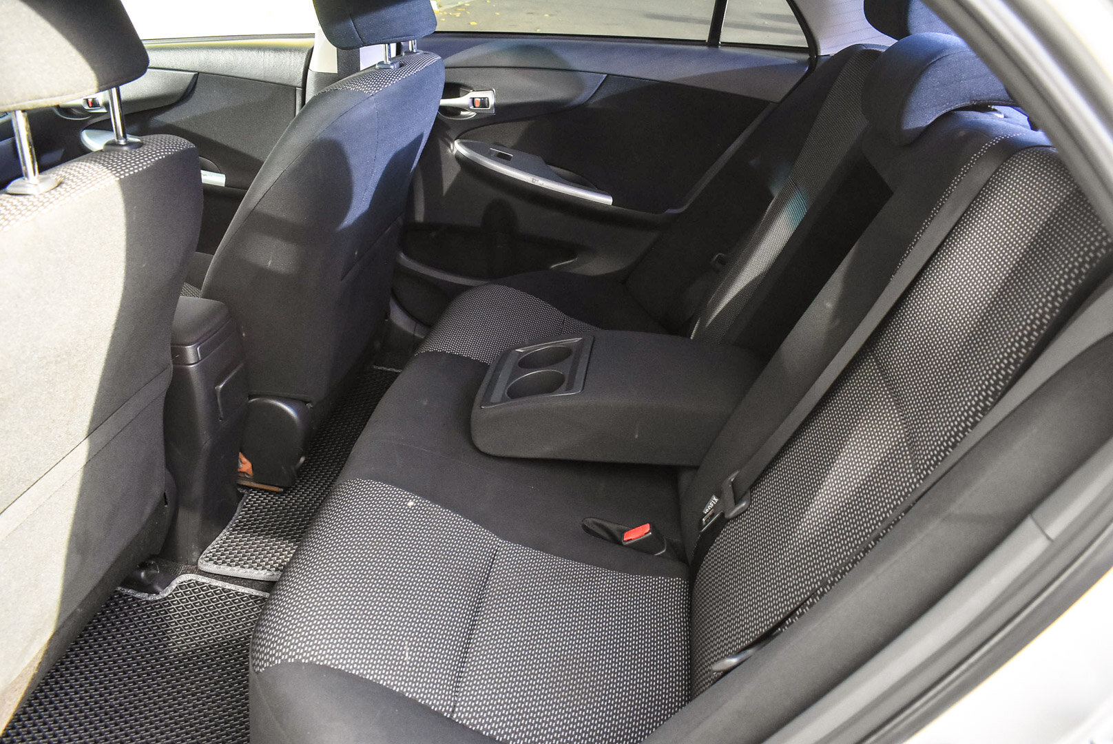 Toyota Corolla, X (E140, E150) Рестайлинг 1.6 AT (124 л.с.) 2011