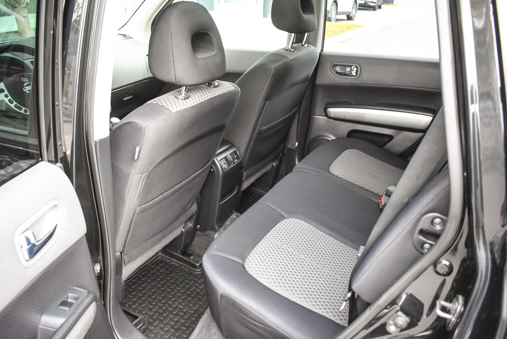 Nissan X-Trail, II 2.0 MT (141 л.с.) 4WD 2008