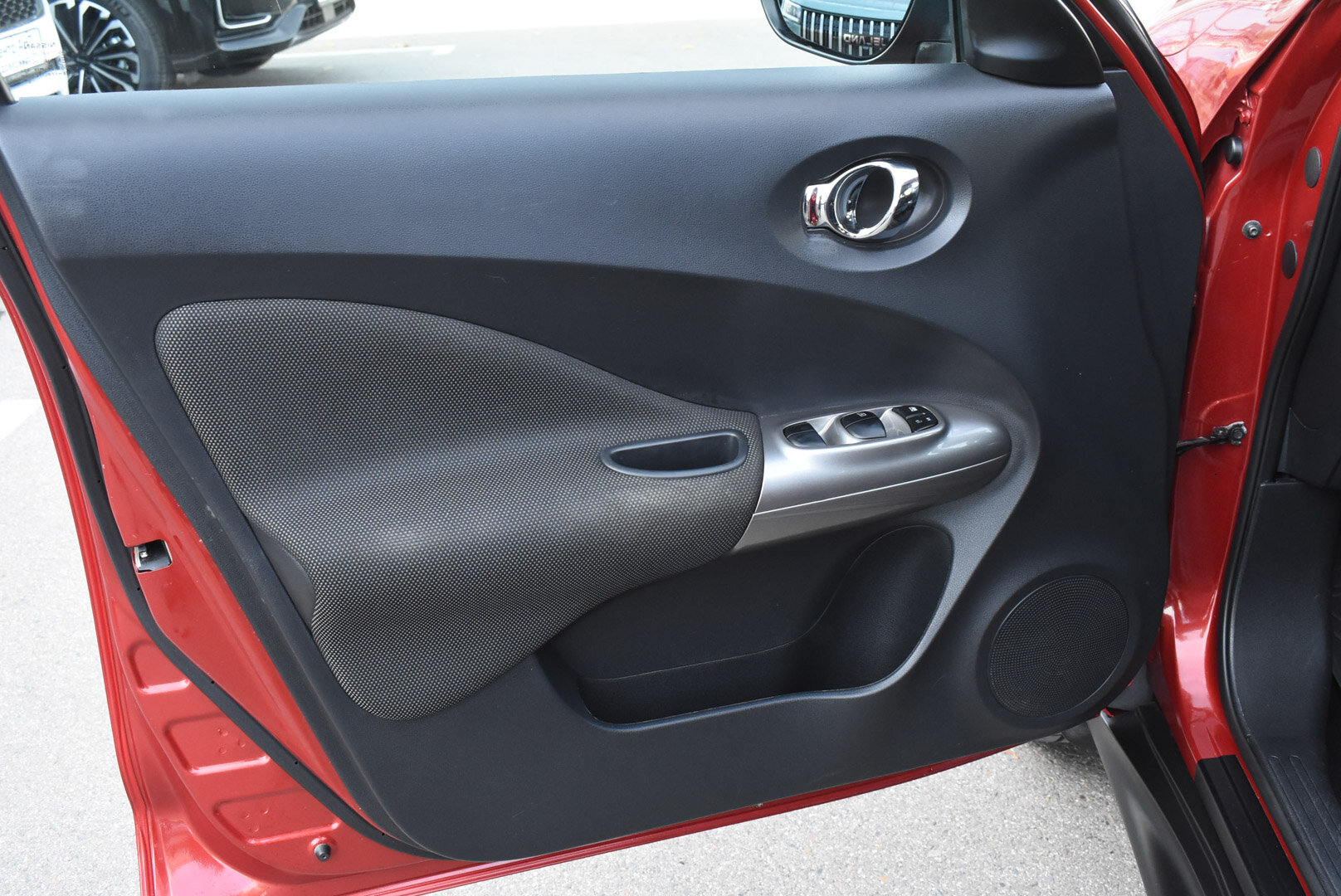 Nissan Juke, I 1.6 CVT (117 л.с.) 2013