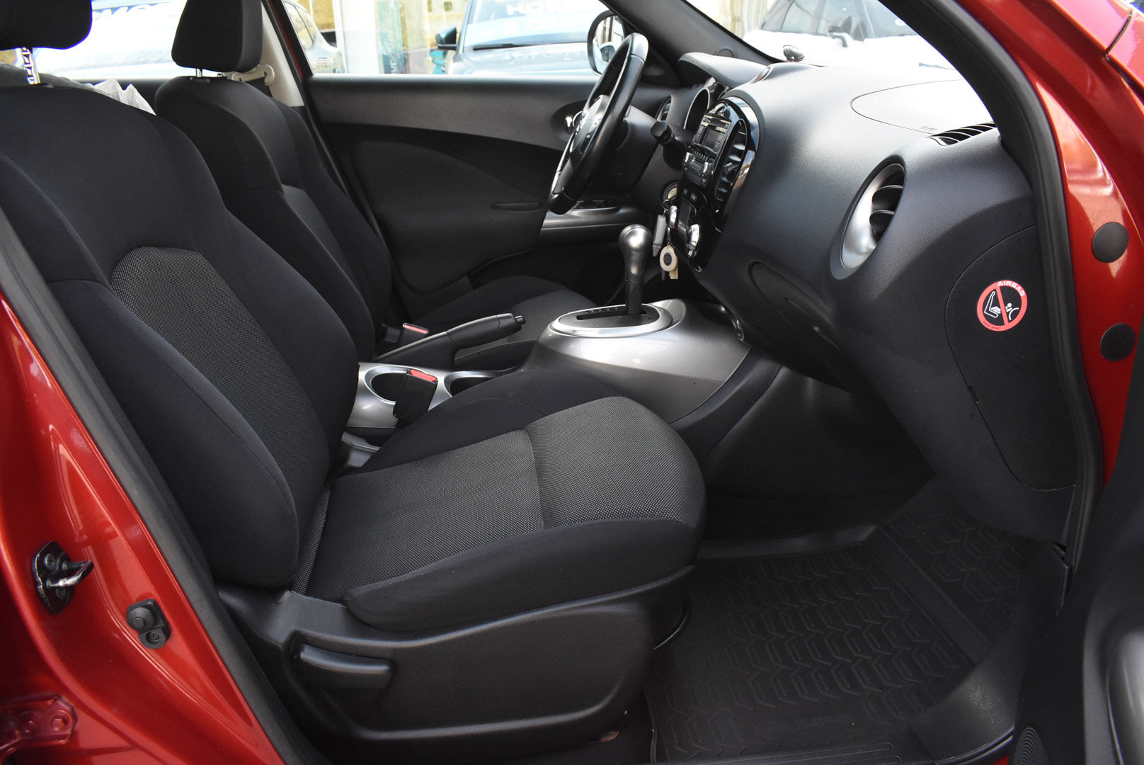 Nissan Juke, I 1.6 CVT (117 л.с.) 2013