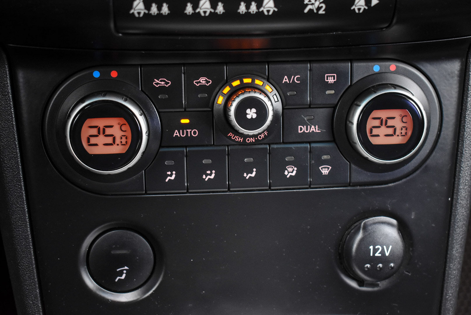 Nissan Qashqai, I 2.0 CVT (141 л.с.) 4WD 2008