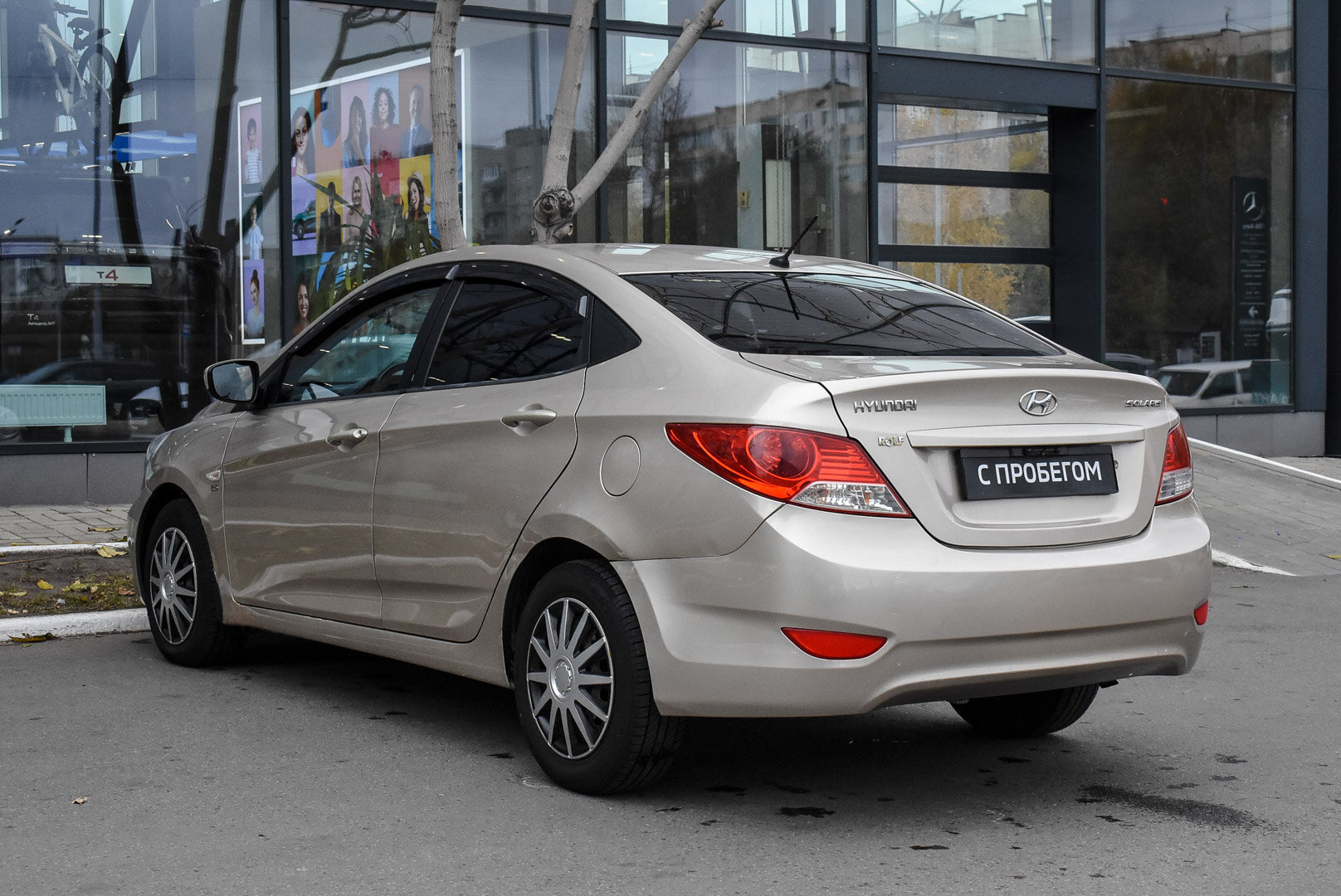 Hyundai Solaris, I 1.6 AT (123 л.с.) 2011